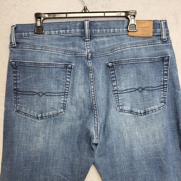 Lucky Brand 221 Straight Jeans Mens 36x32 Blue Denim Stretch Cotton Whiskered - Picture 4 of 13